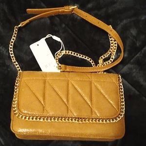 Urban Expressions Crossbody New Gold chain
